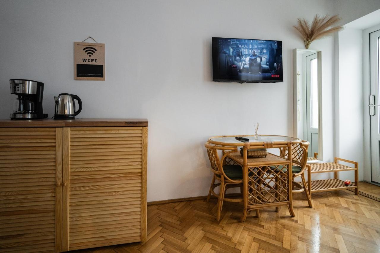 Casa Basarab Brasov Hotel Bagian luar foto