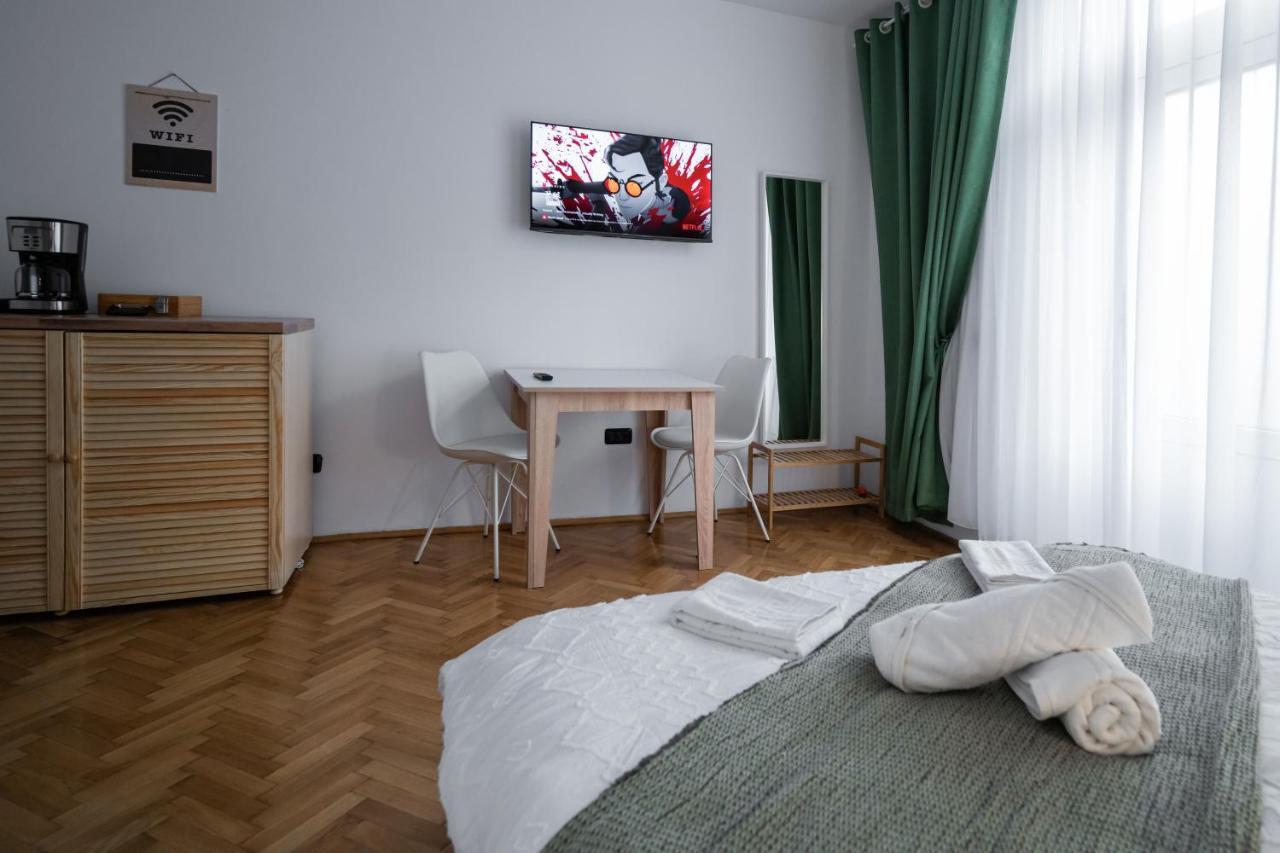 Casa Basarab Brasov Hotel Bagian luar foto
