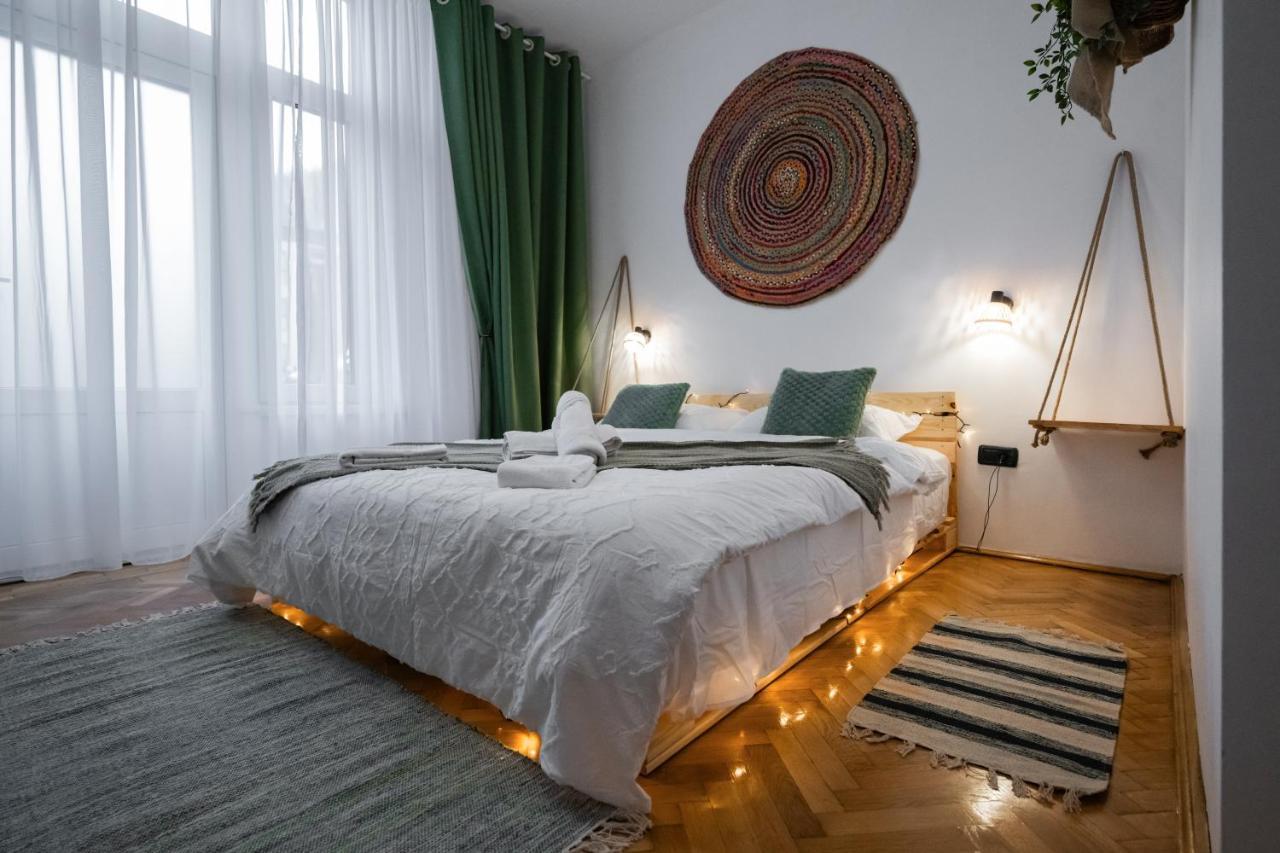 Casa Basarab Brasov Hotel Bagian luar foto