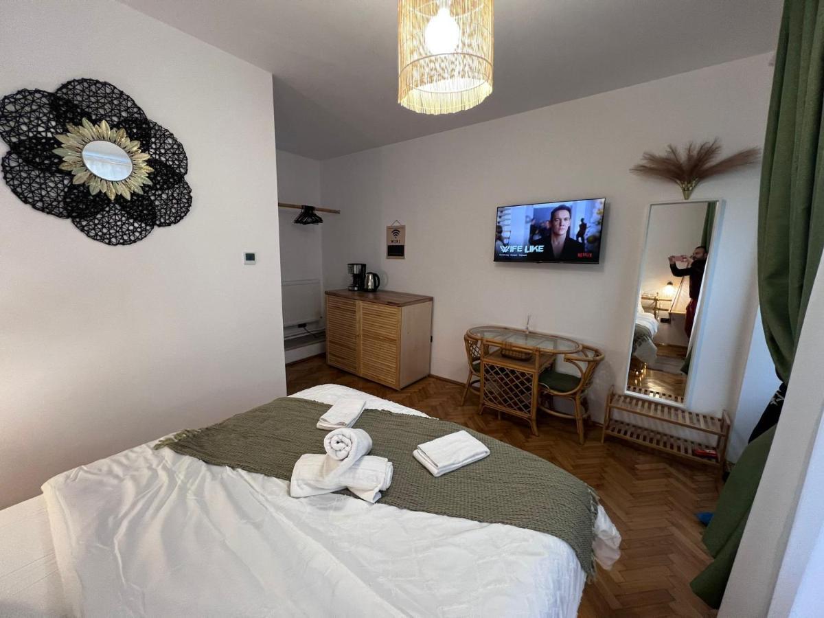 Casa Basarab Brasov Hotel Bagian luar foto