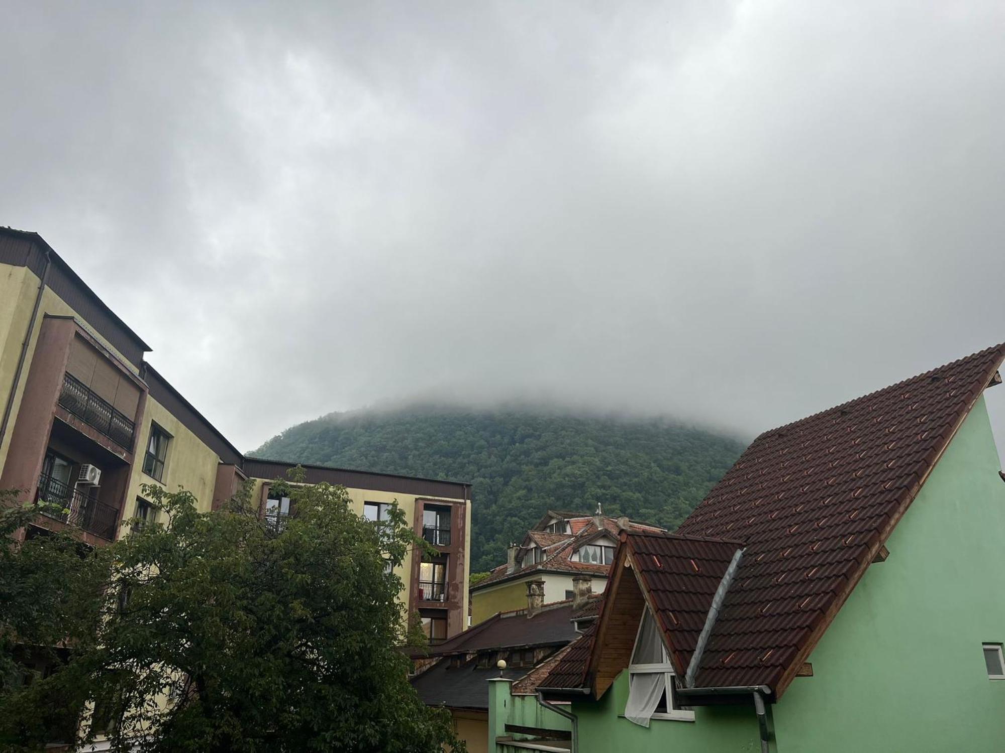 Casa Basarab Brasov Hotel Bagian luar foto