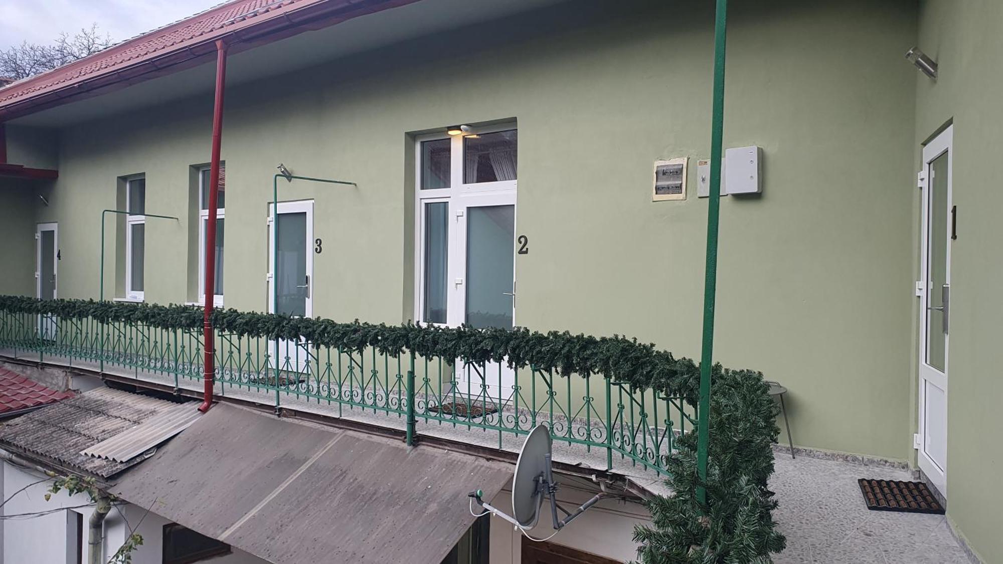 Casa Basarab Brasov Hotel Bagian luar foto