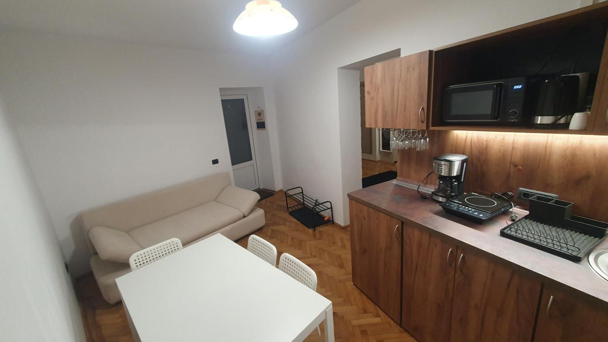 Casa Basarab Brasov Hotel Bagian luar foto